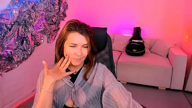 Girls and cam to cam: Watch as these sophisticated entertainers uncover their stunning costumes and curvaceous curves online!