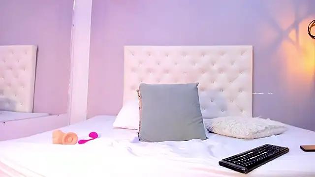 Girls and cam to cam: Watch as these sophisticated entertainers uncover their stunning costumes and curvaceous curves online!