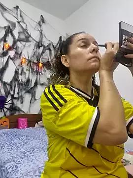 Nina_vallon from StripChat is Freechat