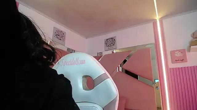 Girls and cam to cam: Watch as these sophisticated entertainers uncover their stunning costumes and curvaceous curves online!