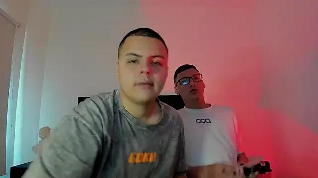 NoahLux from StripChat is Freechat