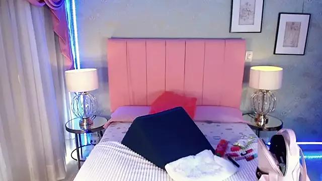 novaross from StripChat is Freechat