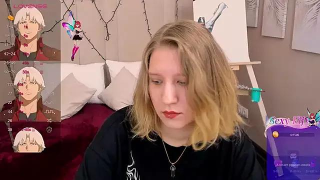 NovaVi from StripChat is Freechat