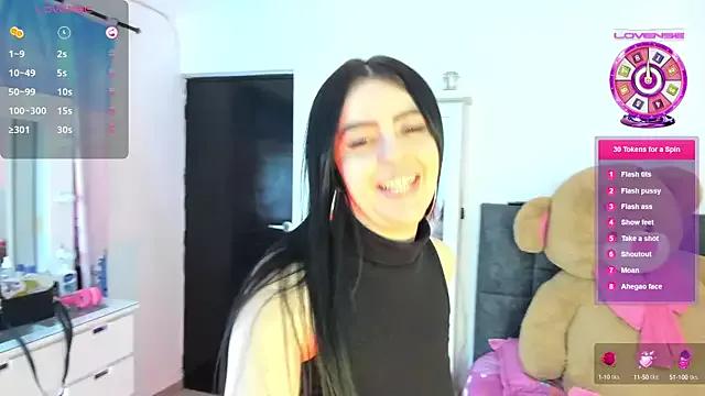 Octavia_collins from StripChat is Freechat