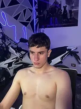oliver_Lz from StripChat is Freechat