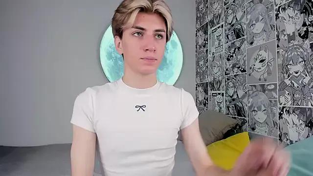 Oliver_Starboy from StripChat is Freechat