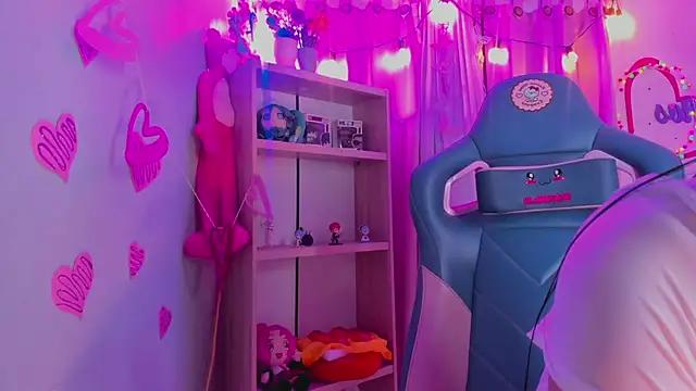 Girls and cam to cam: Watch as these sophisticated entertainers uncover their stunning costumes and curvaceous curves online!