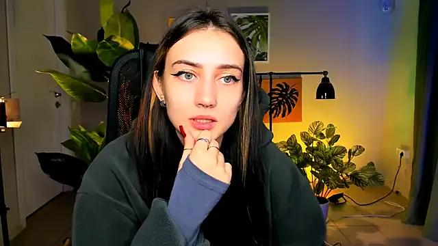 Girls and cam to cam: Watch as these sophisticated entertainers uncover their stunning costumes and curvaceous curves online!