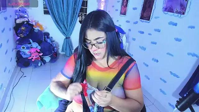 Girls and cam to cam: Watch as these sophisticated entertainers uncover their stunning costumes and curvaceous curves online!