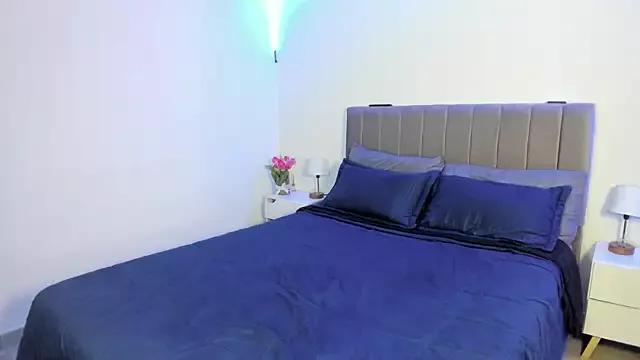Ori_valentina from StripChat is Freechat