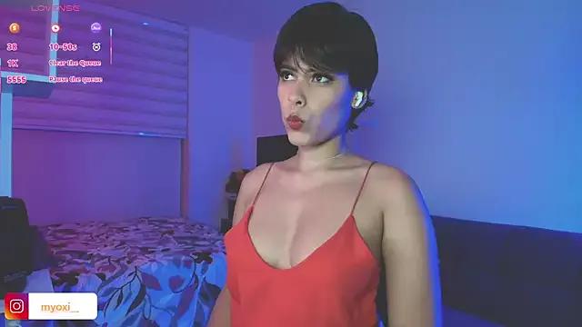 Girls and cam to cam: Watch as these sophisticated entertainers uncover their stunning costumes and curvaceous curves online!