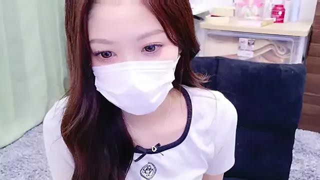 oxo_yuna_oxo from StripChat