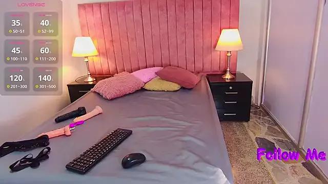Girls and cam to cam: Watch as these sophisticated entertainers uncover their stunning costumes and curvaceous curves online!