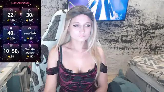 Girls and cam to cam: Watch as these sophisticated entertainers uncover their stunning costumes and curvaceous curves online!