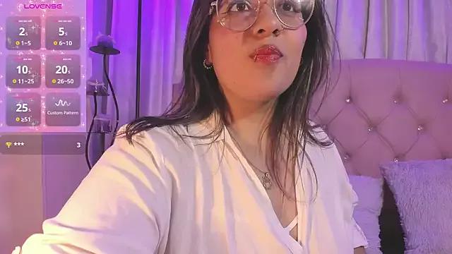 Girls and cam to cam: Watch as these sophisticated entertainers uncover their stunning costumes and curvaceous curves online!