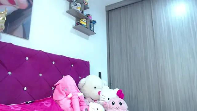 Girls and cam to cam: Watch as these sophisticated entertainers uncover their stunning costumes and curvaceous curves online!