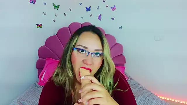Girls and cam to cam: Watch as these sophisticated entertainers uncover their stunning costumes and curvaceous curves online!