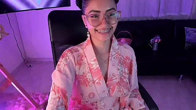 Girls and cam to cam: Watch as these sophisticated entertainers uncover their stunning costumes and curvaceous curves online!