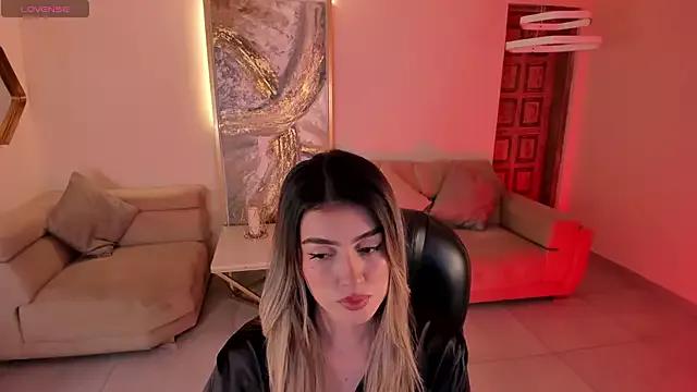 Girls and cam to cam: Watch as these sophisticated entertainers uncover their stunning costumes and curvaceous curves online!