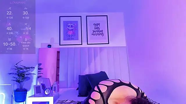 Girls and cam to cam: Watch as these sophisticated entertainers uncover their stunning costumes and curvaceous curves online!