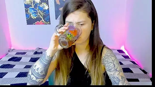 Pink_Rossy from StripChat is Freechat