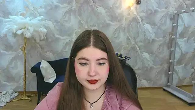 Girls and cam to cam: Watch as these sophisticated entertainers uncover their stunning costumes and curvaceous curves online!