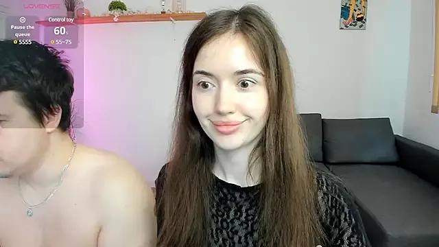 PollyFlame from StripChat is Freechat