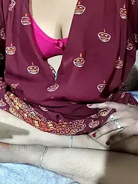 POOJACOUPLE from StripChat is Freechat