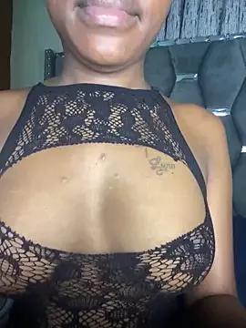 pretty_petite12 from StripChat is Freechat