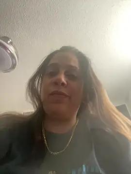 PrettyKittyMia from StripChat is Freechat
