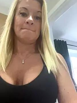 Princess-polly from StripChat is Freechat