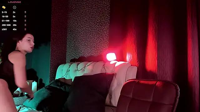 Girls and cam to cam: Watch as these sophisticated entertainers uncover their stunning costumes and curvaceous curves online!