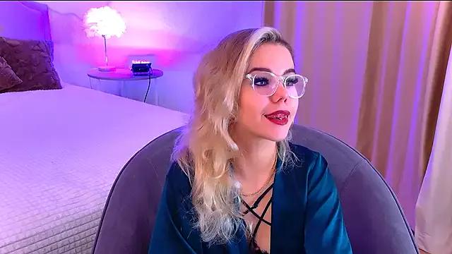 PrincessSlay from StripChat is Freechat