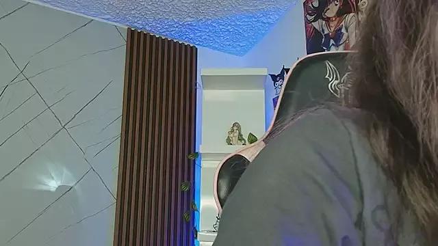 Girls and cam to cam: Watch as these sophisticated entertainers uncover their stunning costumes and curvaceous curves online!