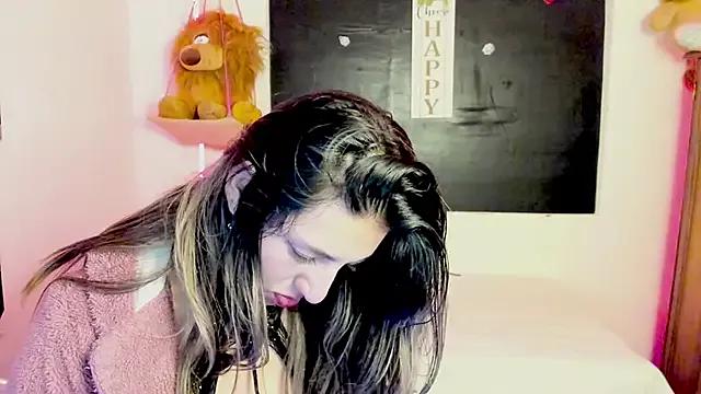 queen-natty from StripChat