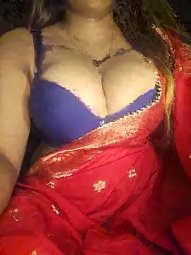 QUEEN459 from StripChat