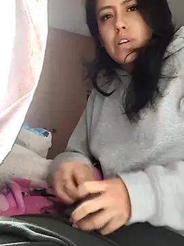 Queen_Ashly from StripChat is Freechat