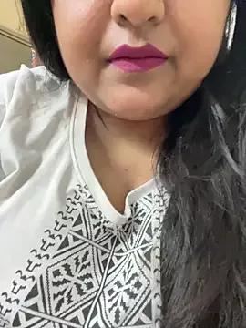 queen_sakhi24 from StripChat is Freechat