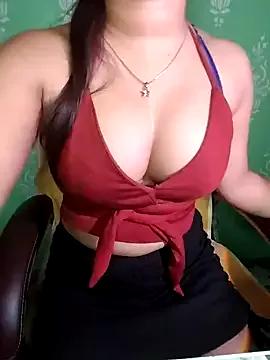 QueenOfHeart_07 from StripChat is Freechat
