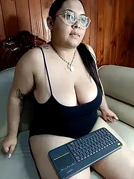Girls and cam to cam: Watch as these sophisticated entertainers uncover their stunning costumes and curvaceous curves online!