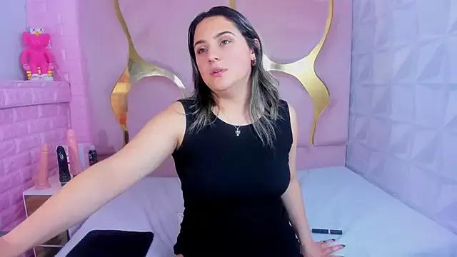 Girls and cam to cam: Watch as these sophisticated entertainers uncover their stunning costumes and curvaceous curves online!