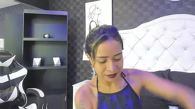 rave_connor from StripChat is Freechat