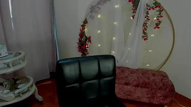 Girls and cam to cam: Watch as these sophisticated entertainers uncover their stunning costumes and curvaceous curves online!