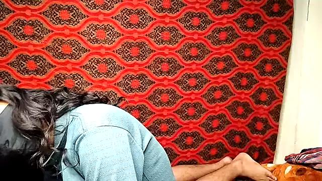 Photos of Real18sis_sex_sis from StripChat is Freechat