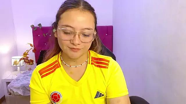 Girls and cam to cam: Watch as these sophisticated entertainers uncover their stunning costumes and curvaceous curves online!