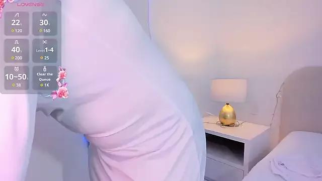Girls and cam to cam: Watch as these sophisticated entertainers uncover their stunning costumes and curvaceous curves online!