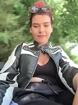 RiriRoseey from StripChat is Freechat