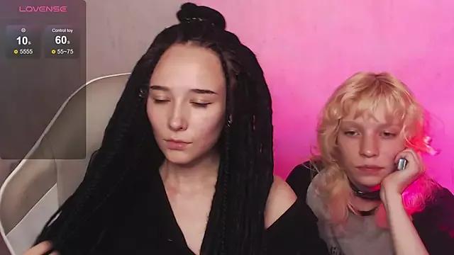 Girls and cam to cam: Watch as these sophisticated entertainers uncover their stunning costumes and curvaceous curves online!