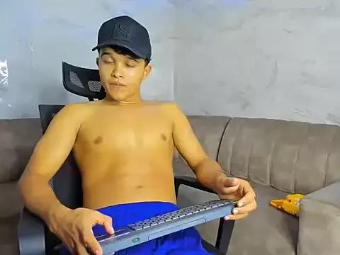 Romeo_Julieth18 from StripChat is Freechat
