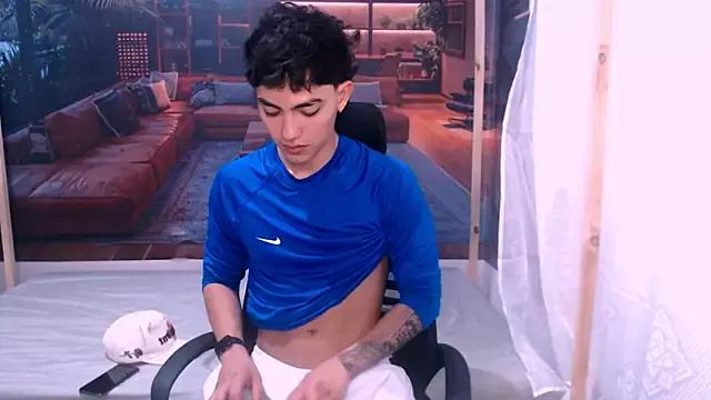 RomeoMillerr from StripChat is Freechat